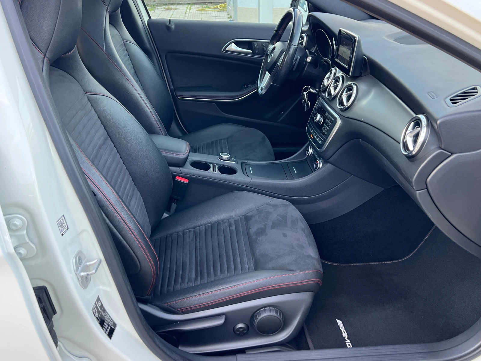 Mercedes-Benz GLA 220d, 4-MATIC, AMG LINE, NIGHT PACK, FULL SERVICE- | Mobile.bg � ����������� 10