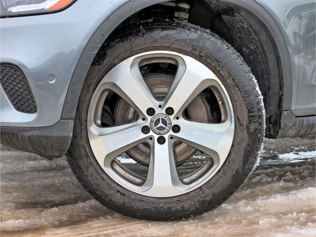 Mercedes-Benz GLC * GLC300 4M * CARFAX * ЦЕНА ДО БГ - изображение 4