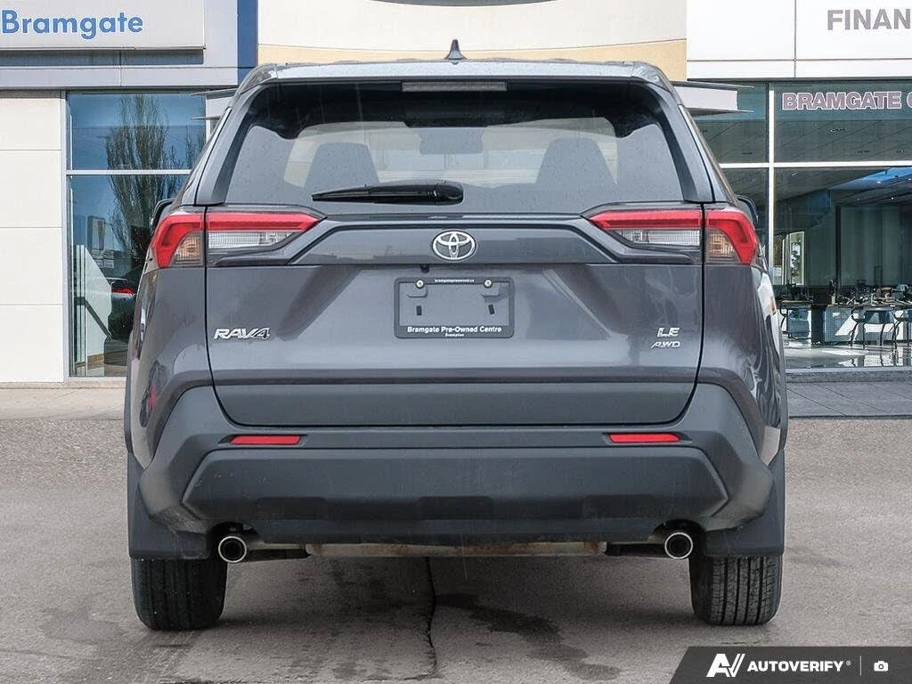 Toyota Rav4 LE AWD, снимка 2 - Автомобили и джипове - 54384240
