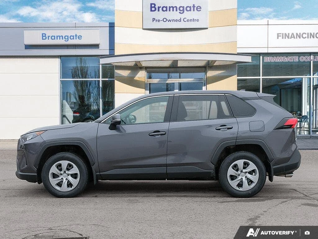 Toyota Rav4 LE AWD, снимка 4 - Автомобили и джипове - 54384240