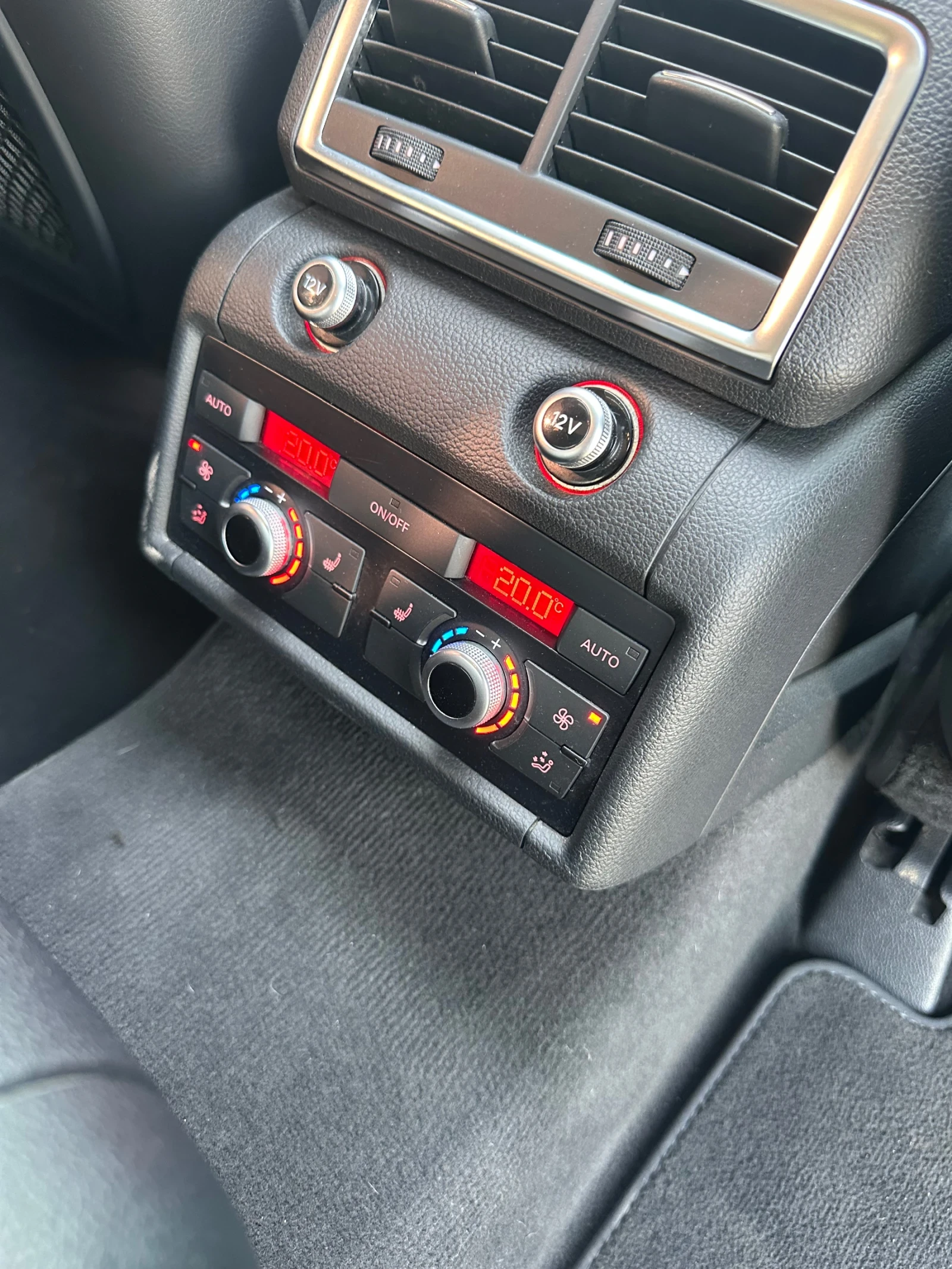 Audi Q7 4.2D S-Line, снимка 12 - Автомобили и джипове - 54624069