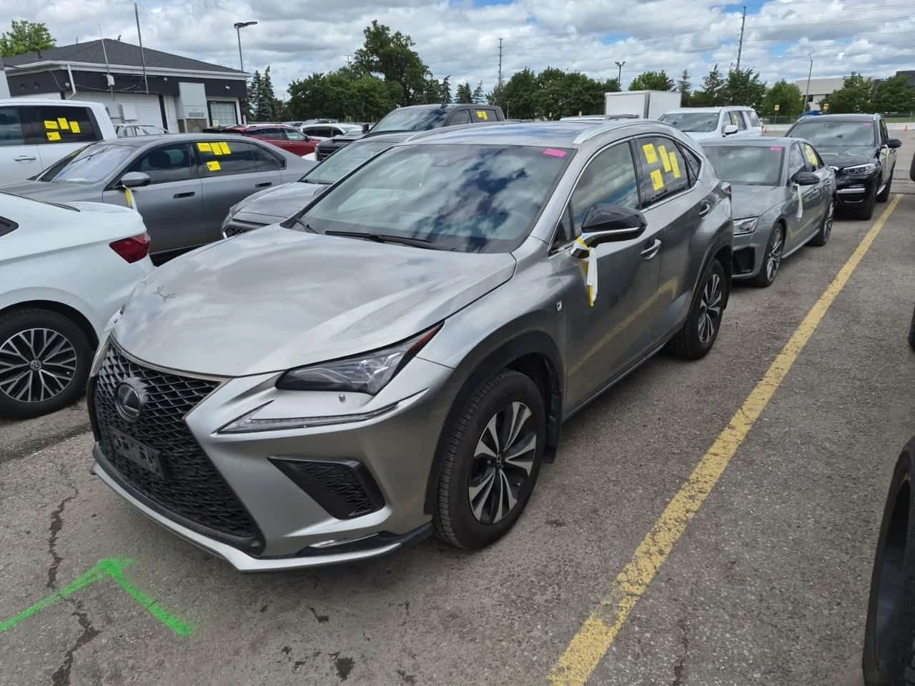 Lexus NX 300 ПОДГРЕВИ * ПАНО * KEYLESS * CARFAX