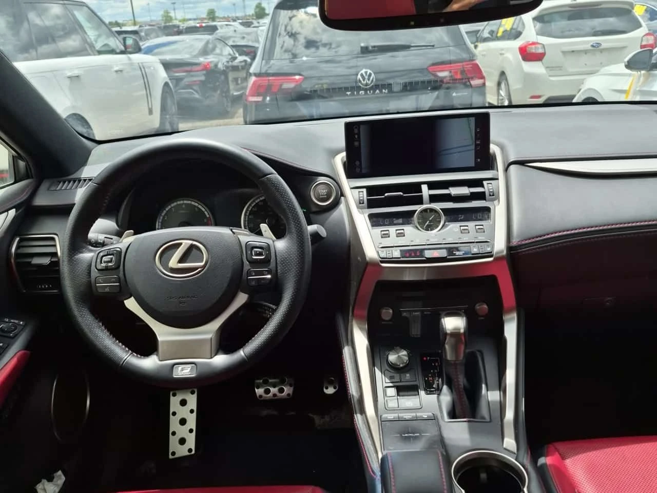 Lexus NX 300 ПОДГРЕВИ * ПАНО * KEYLESS * CARFAX, снимка 10 - Автомобили и джипове - 54918988