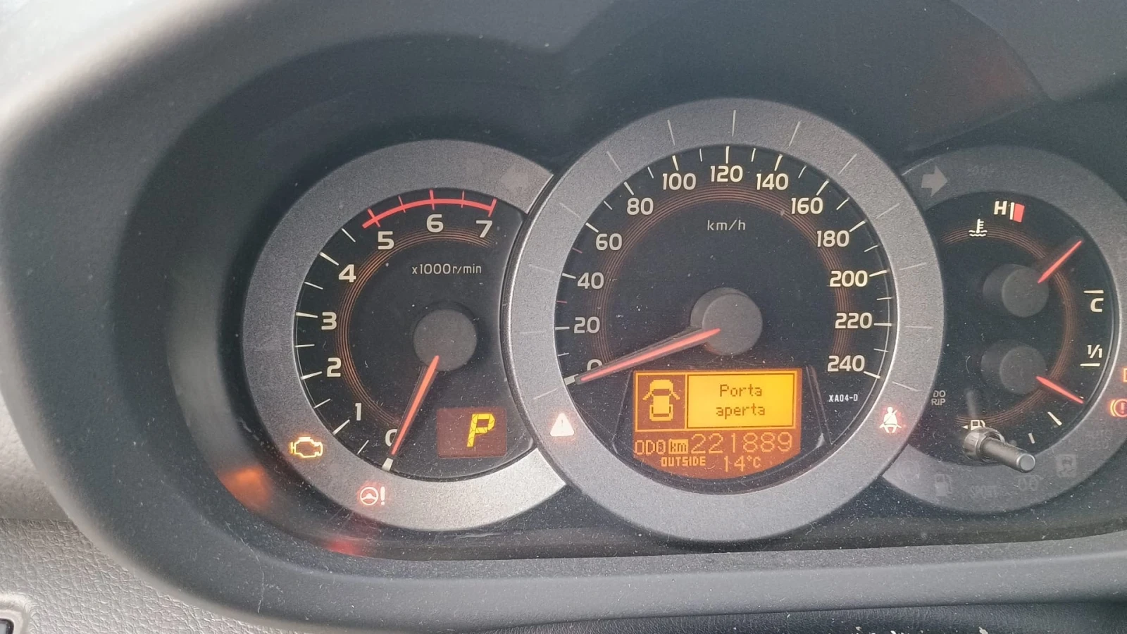 Toyota Rav4 NAVI* КОЖА* ПОДГРЕВ* КАМЕРА* 221800км* , снимка 3 - Автомобили и джипове - 54923430
