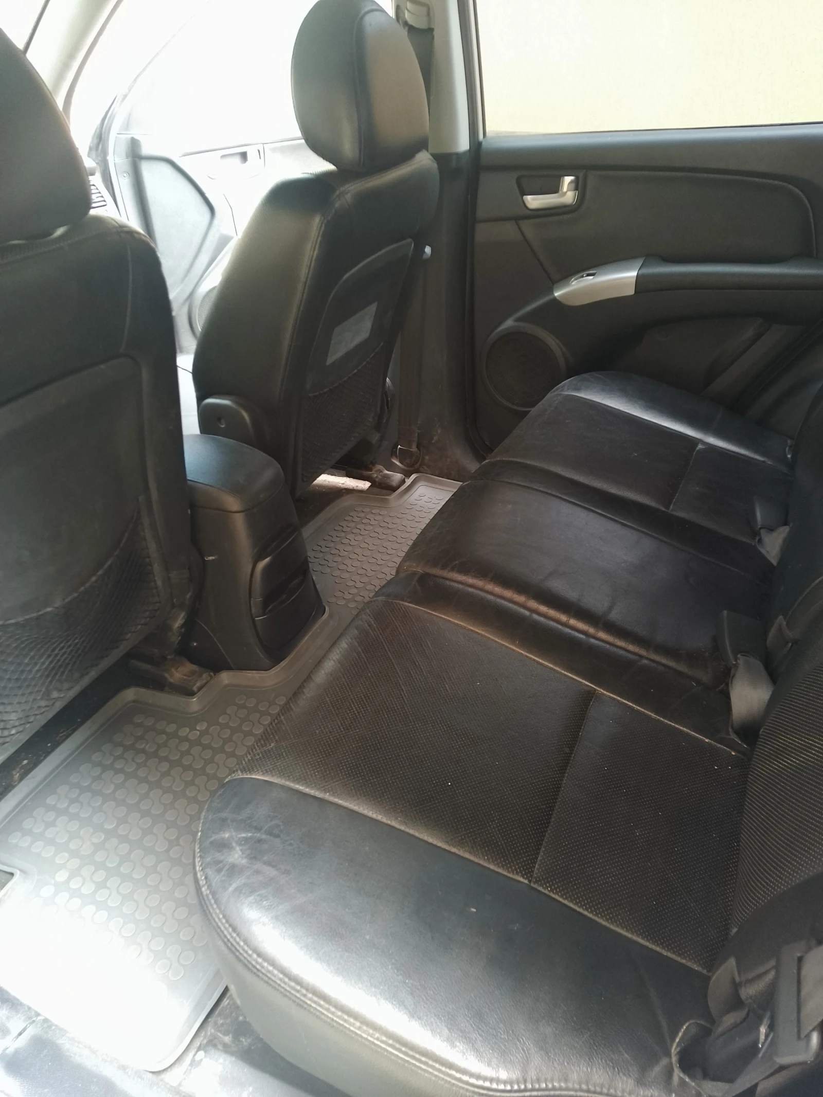 Kia Sportage, снимка 5 - Автомобили и джипове - 55076864