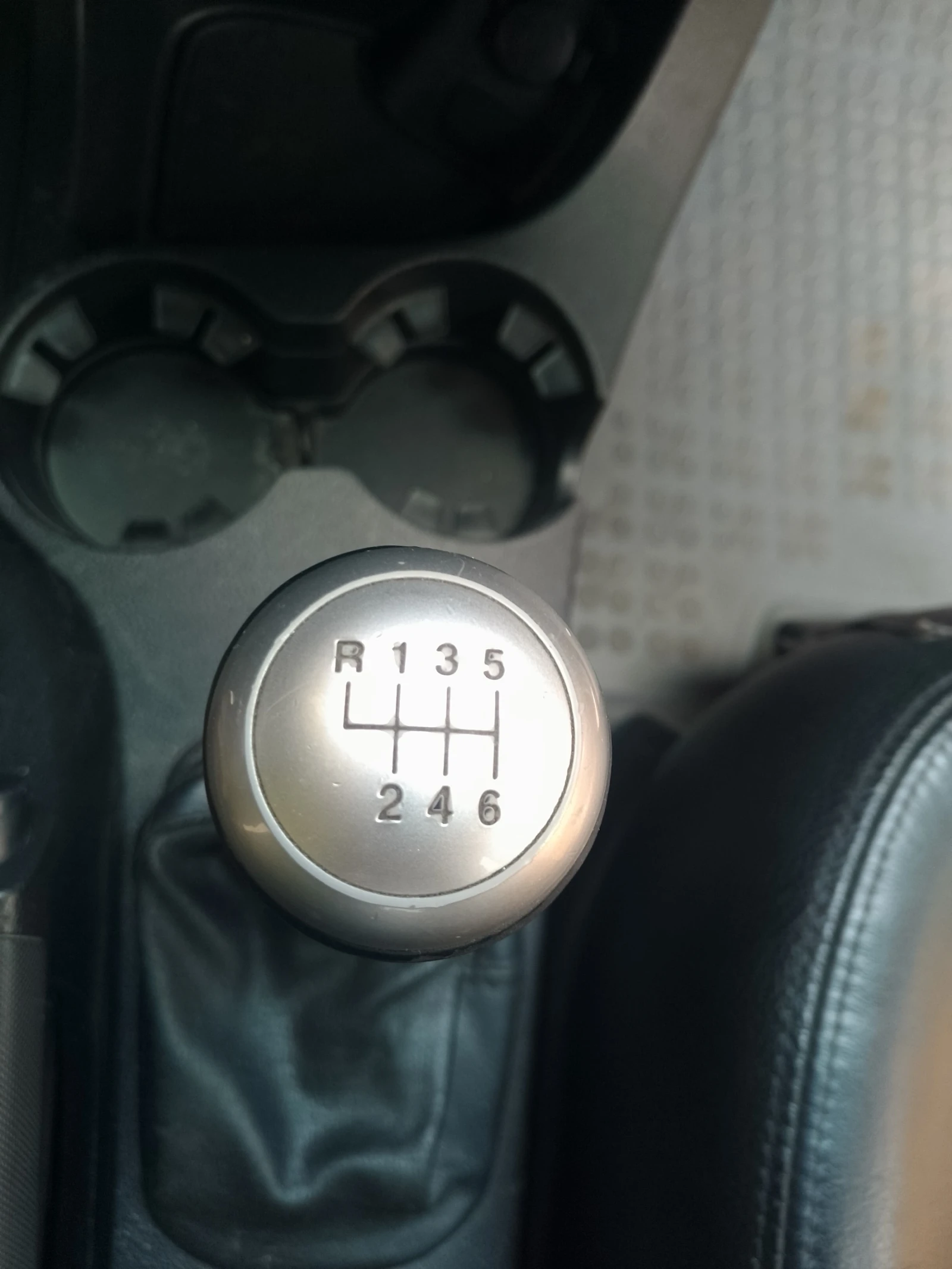 Kia Sportage, снимка 13 - Автомобили и джипове - 55076864