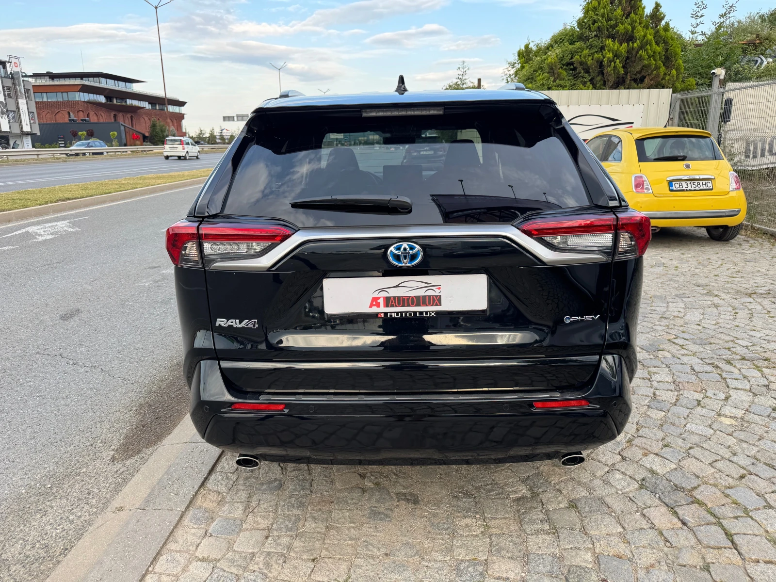 Toyota Rav4 2, 5L Plug-in-Hybrid/ 4X4 | Mobile.bg � ����������� 7