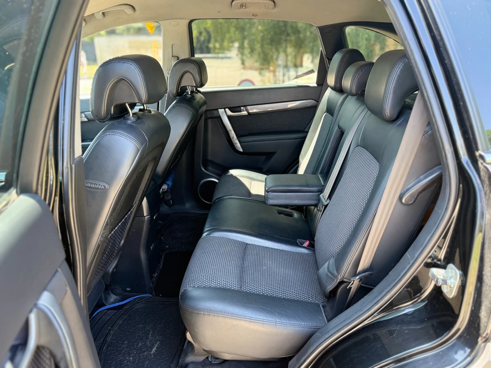 Chevrolet Captiva, снимка 7 - Автомобили и джипове - 55421196