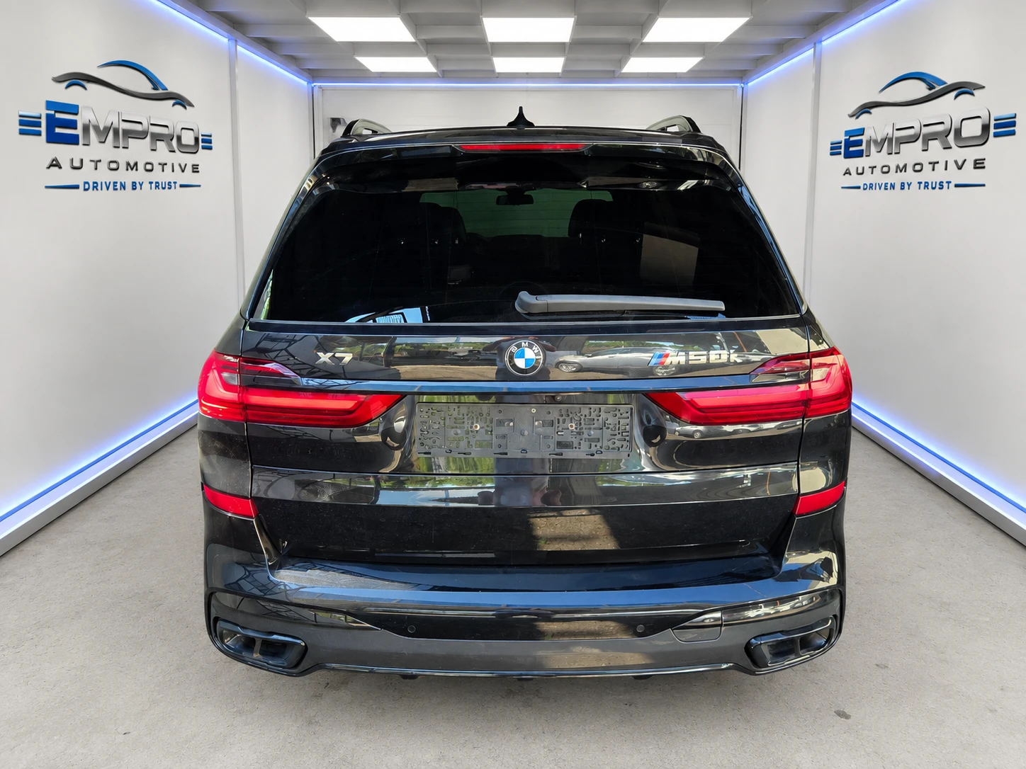 BMW X7 4.0i* xDrive* PANO* ВЪЗДУХ* ВАКУМ* Craftedclarity , снимка 5 - Автомобили и джипове - 55614253
