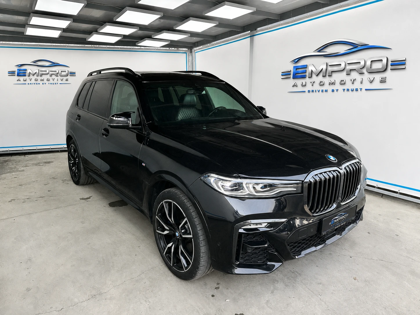 BMW X7 4.0i* xDrive* PANO* ВЪЗДУХ* ВАКУМ* Craftedclarity , снимка 3 - Автомобили и джипове - 55614253