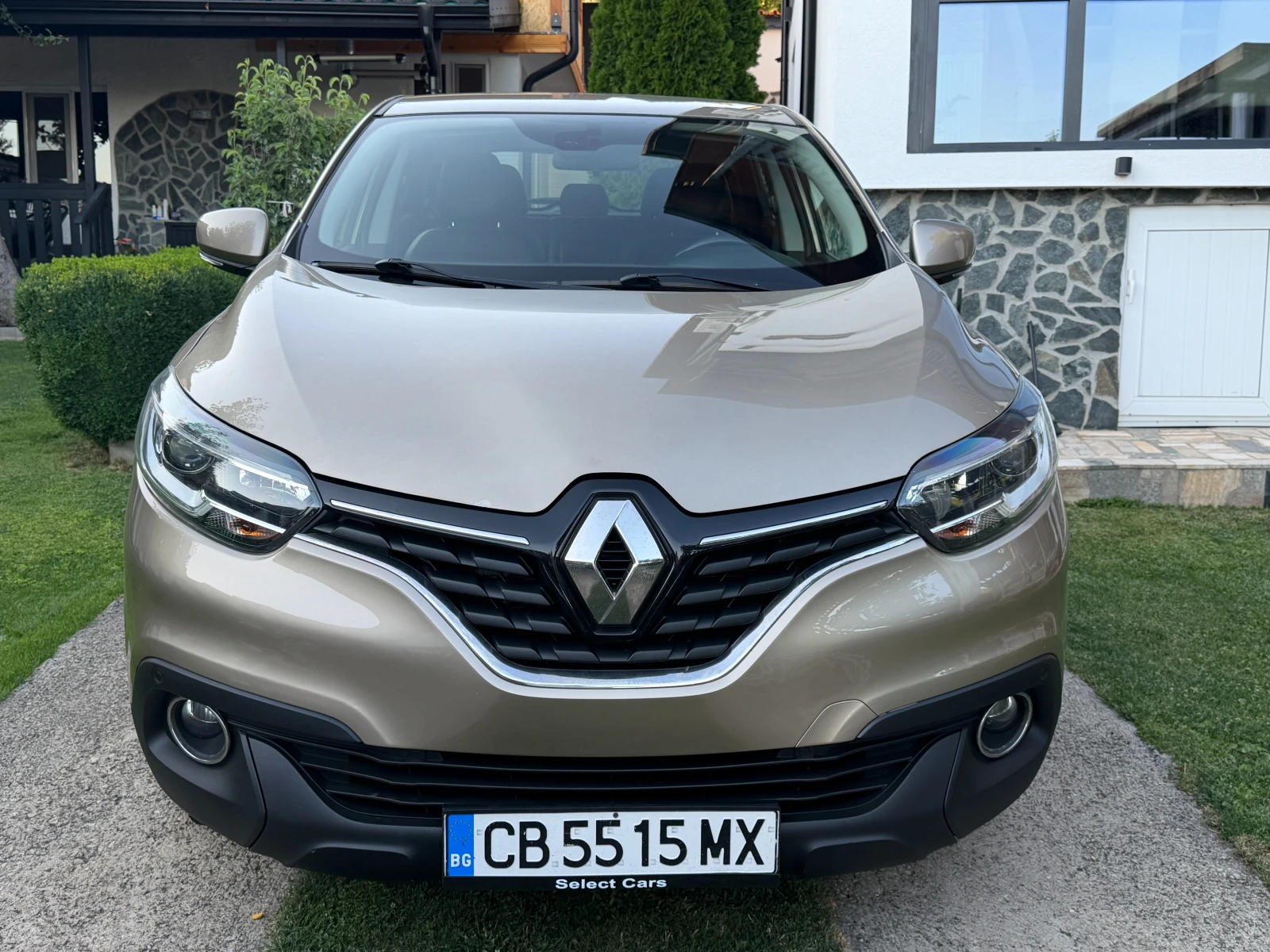 Renault Kadjar dci 4x4, снимка 2 - Автомобили и джипове - 55672615