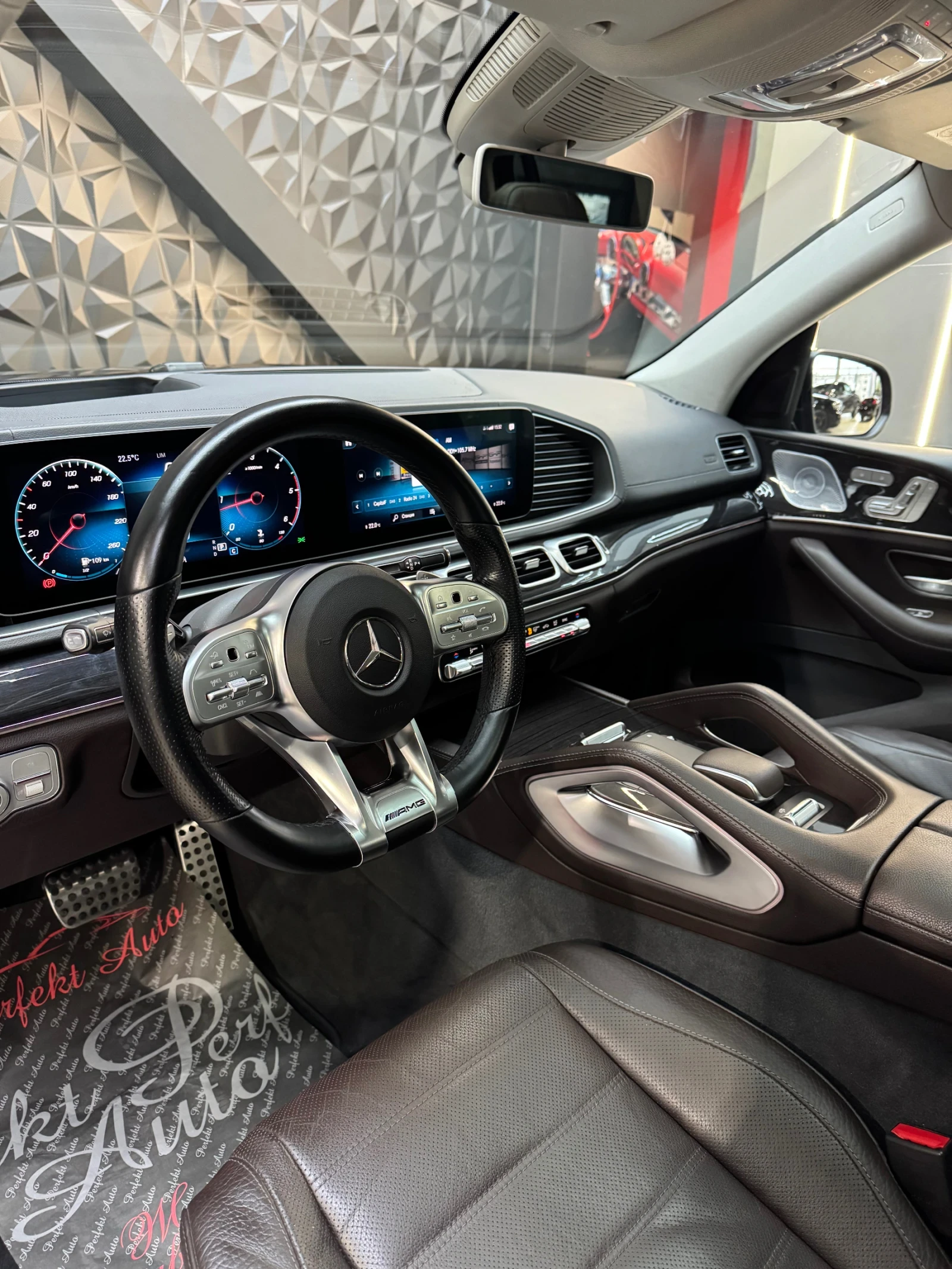 Mercedes-Benz GLS 400 d 4 MATIC* FULL ЕКС* AMG* 6+ 1* BURMESTER* BRABUS*, снимка 9 - Автомобили и джипове - 56111743