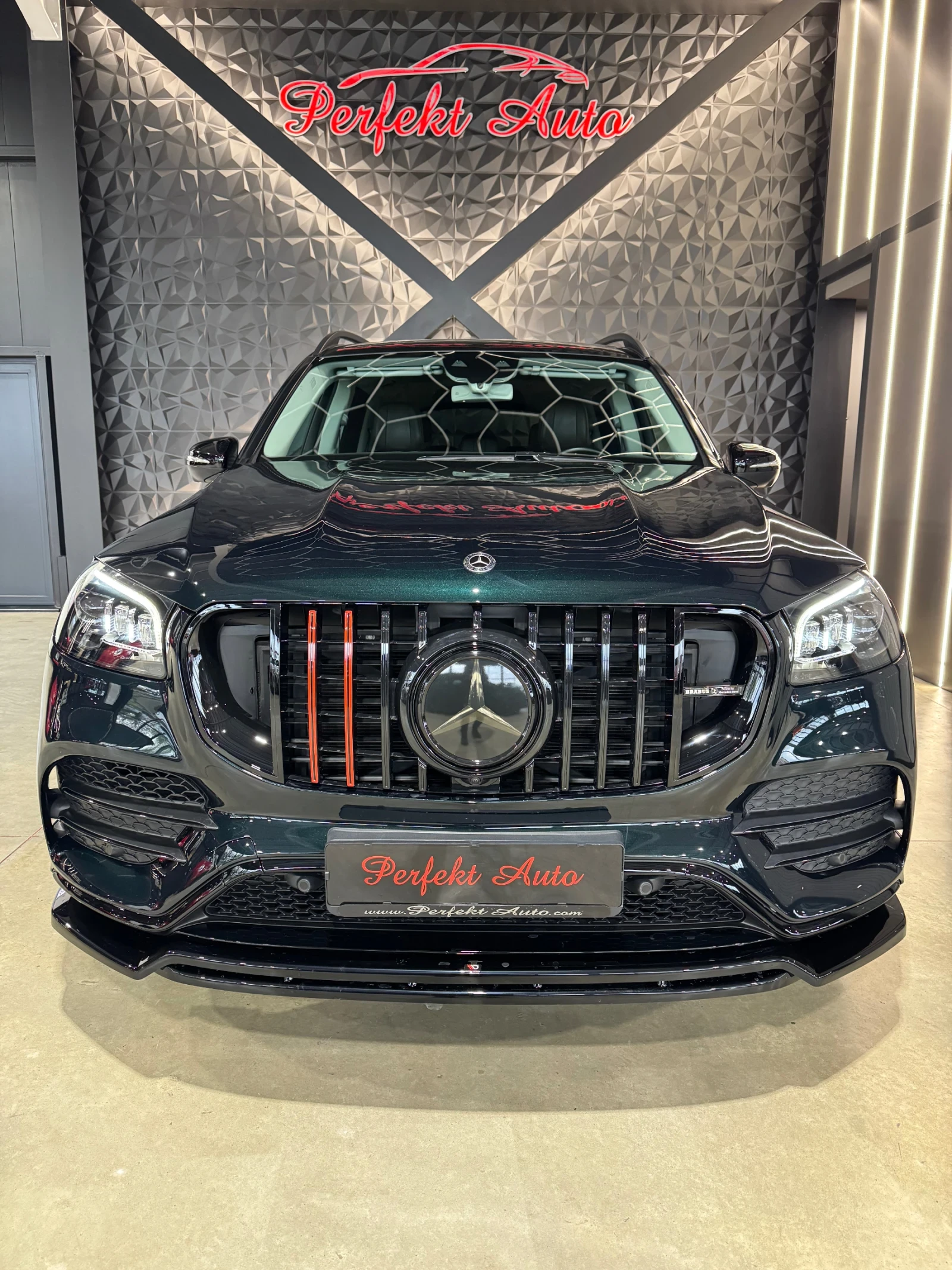 Mercedes-Benz GLS 400 d 4 MATIC* FULL ЕКС* AMG* 6+ 1* BURMESTER* BRABUS*, снимка 2 - Автомобили и джипове - 56111743