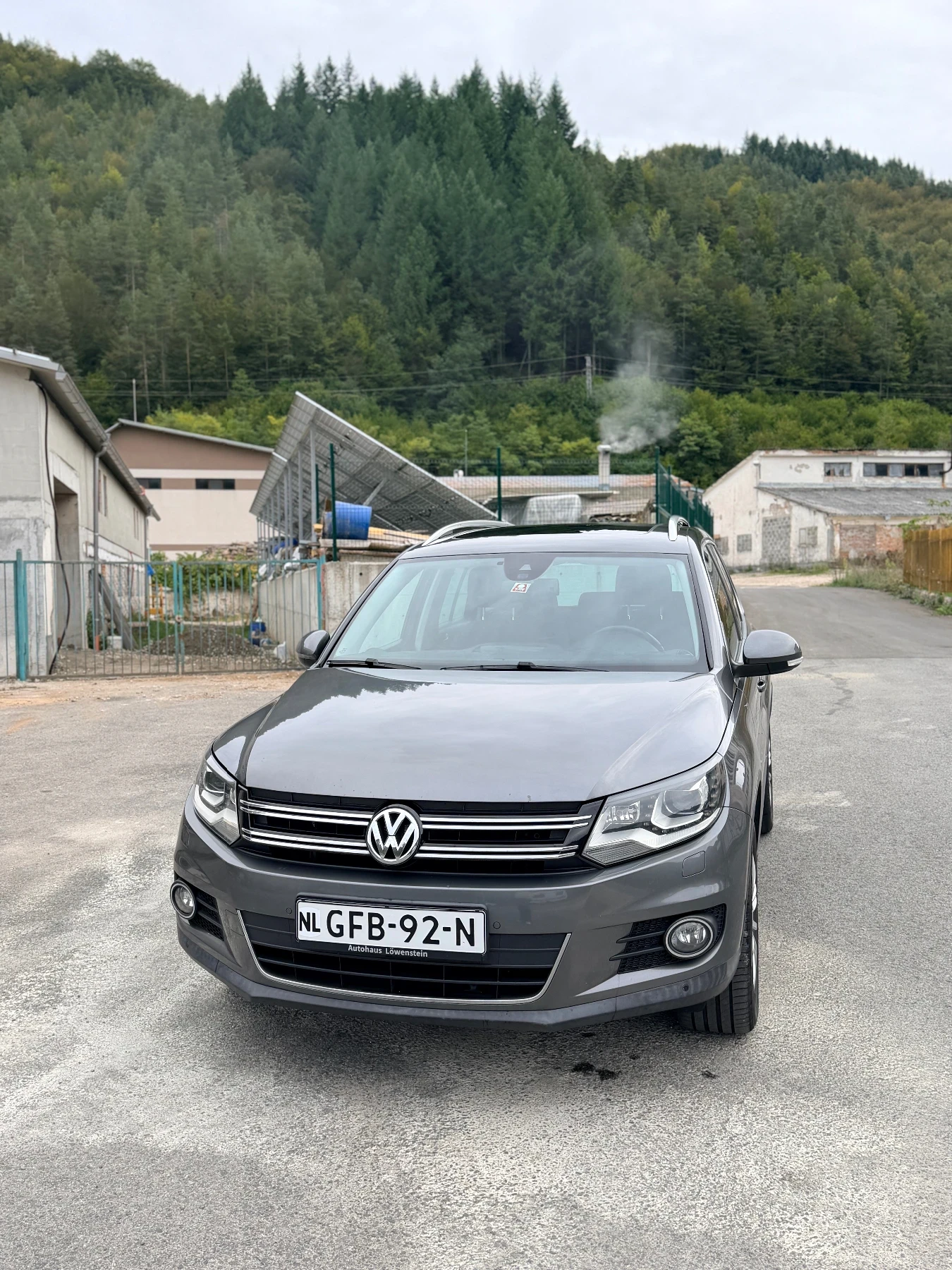 VW Tiguan 2.0 TDI 4Motion DSG, снимка 2 - Автомобили и джипове - 56198814