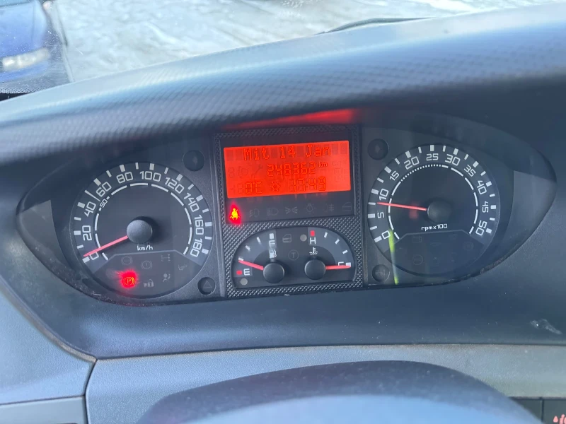 Iveco 35c15 3.0 Daily, снимка 11 - Бусове и автобуси - 53135840