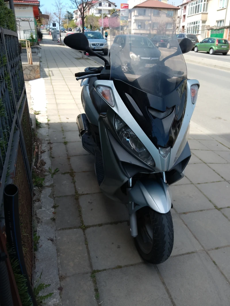 Malaguti Madison 250ie, снимка 2 - Мотоциклети и мототехника - 49990517