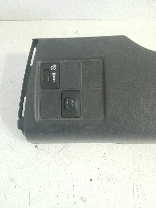 копче реглаж фарове и копче километраж Тойота Рав4