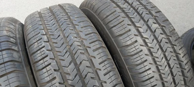 Гуми Летни 215/65R16, снимка 3 - Гуми и джанти - 29858660