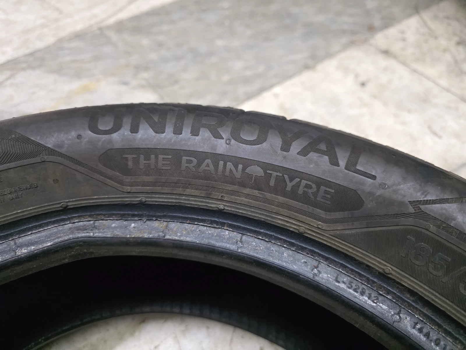 Гуми Зимни 185/55R15, снимка 7 - Гуми и джанти - 56716330