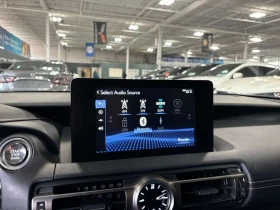 Lexus IS * AWD| SUNROOF| ALLOYS| LEATHER| BACKUPCAM| HEATED, снимка 16