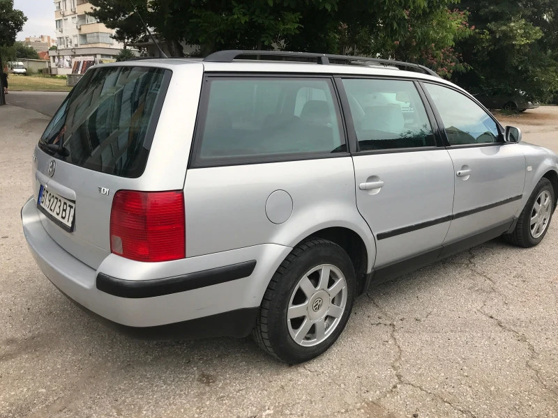 VW Passat 1.9TDI, снимка 4 - Автомобили и джипове - 47316469