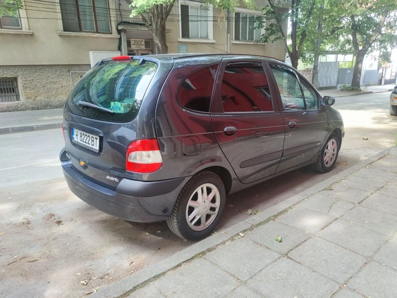 Renault Scenic, снимка 2 - Автомобили и джипове - 46791973