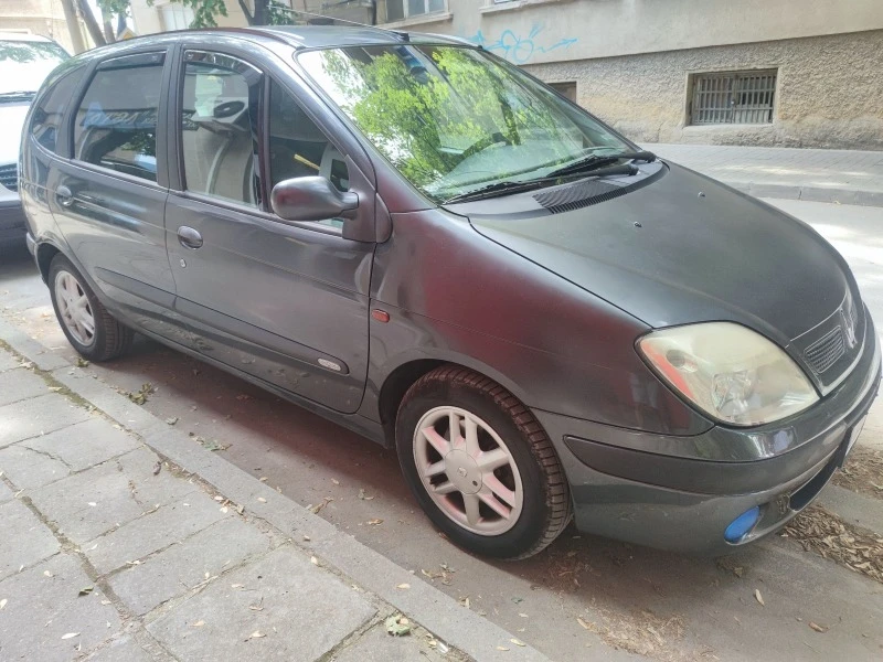 Renault Scenic, снимка 1 - Автомобили и джипове - 46791973