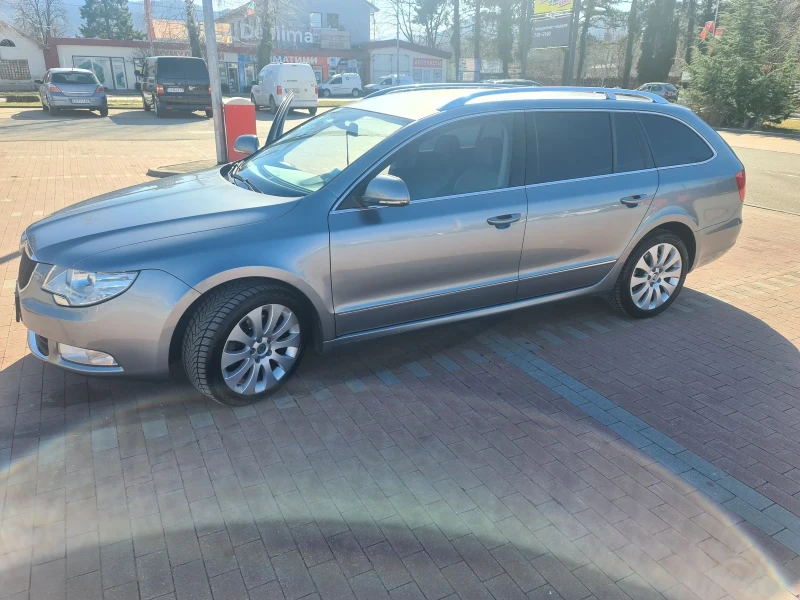 Skoda Superb 2000TDI, снимка 2 - Автомобили и джипове - 47536024