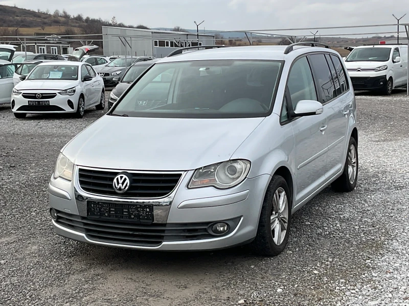 VW Touran 1.9 TDI DSG 7 места, снимка 3 - Автомобили и джипове - 48596384