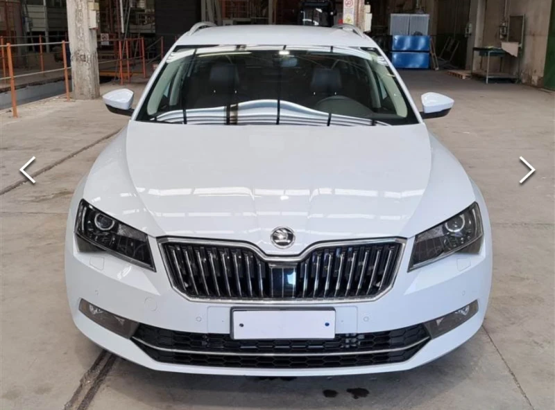 Skoda Superb L&K 2.0TDI 190hp 4x4 сервизна история, снимка 3 - Автомобили и джипове - 49539330