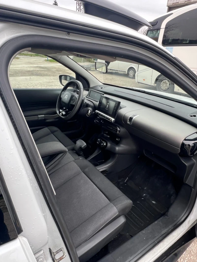 Citroen C4 Cactus 1.2i автоматик , снимка 9 - Автомобили и джипове - 50663661
