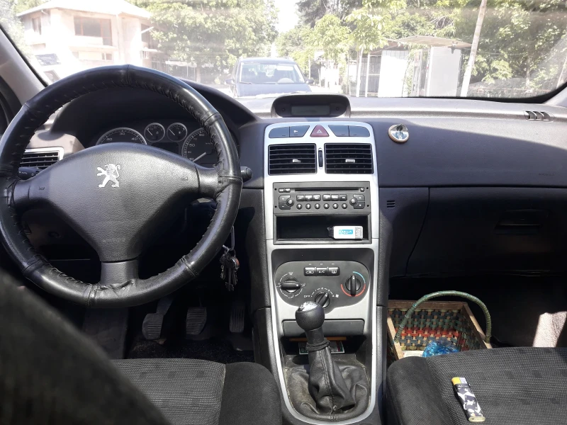 Peugeot 307 Sw комби, снимка 5 - Автомобили и джипове - 52405442