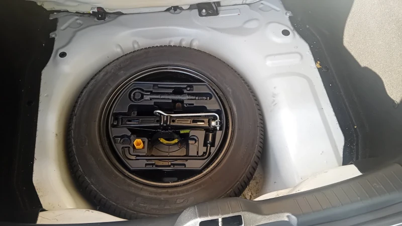 Citroen C4 Cactus 1.2I, снимка 5 - Автомобили и джипове - 51616953