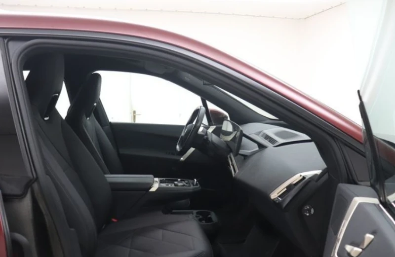 BMW iX 50 xDrive, снимка 3 - Автомобили и джипове - 51717541