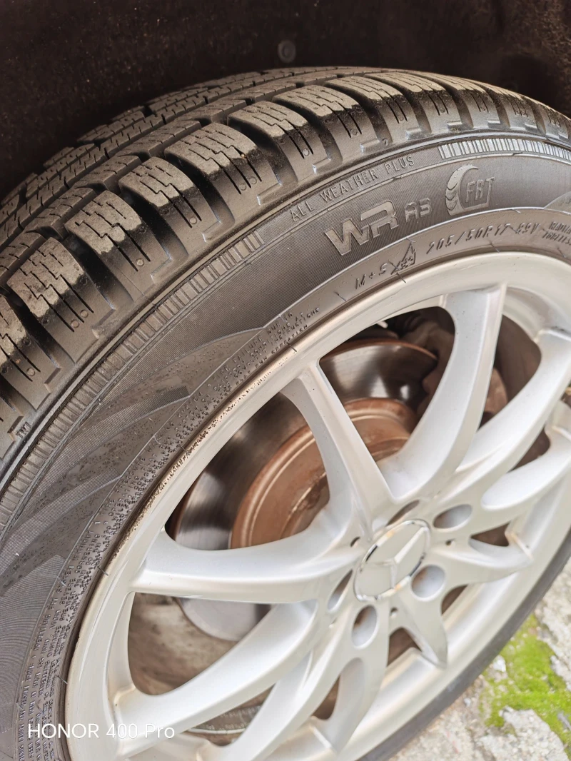 Mercedes-Benz B 200 4Matic, снимка 9 - Автомобили и джипове - 52671451