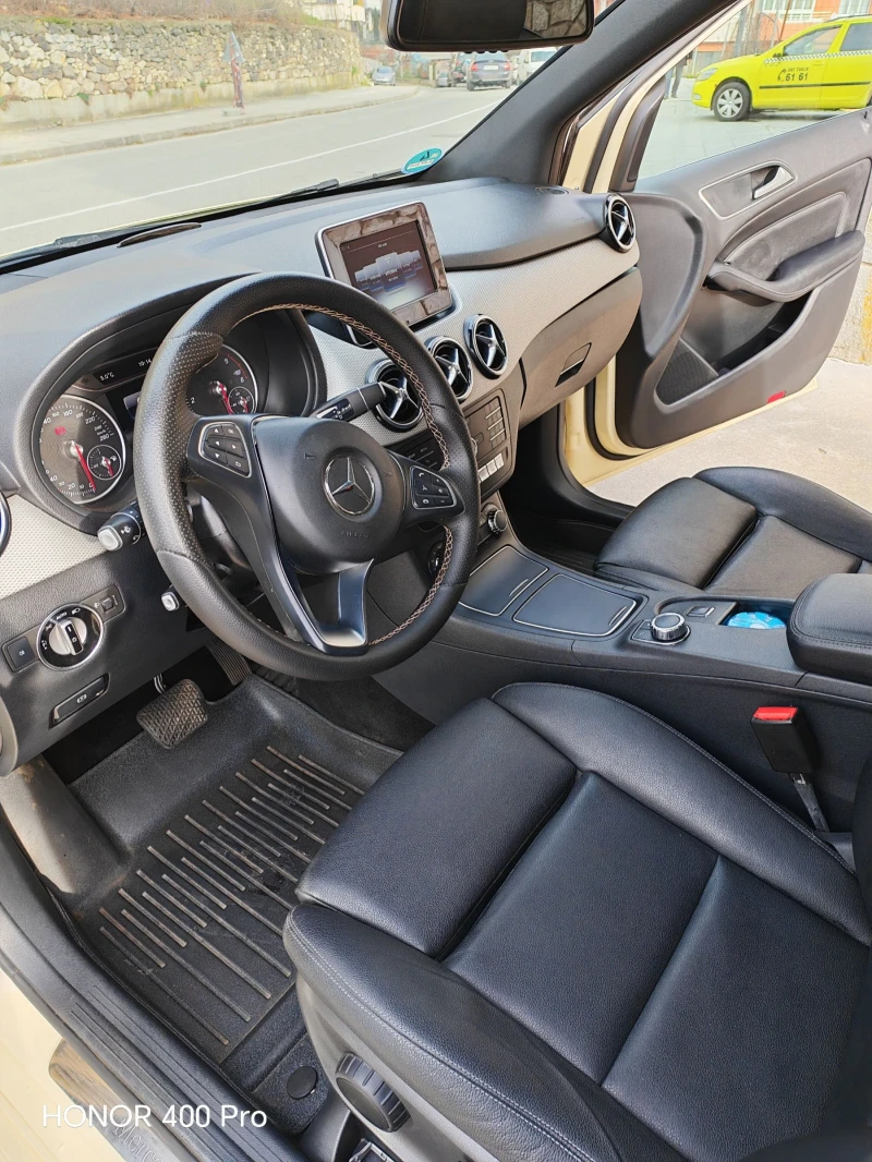 Mercedes-Benz B 200 4Matic, снимка 12 - Автомобили и джипове - 52671451