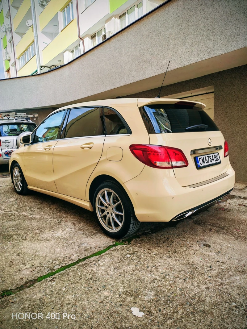 Mercedes-Benz B 200 4Matic, снимка 6 - Автомобили и джипове - 52671451