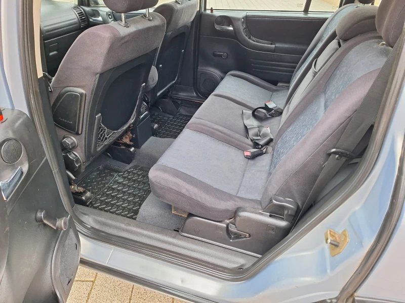 Opel Zafira 1.8 бензин със газов инжекцион , снимка 16 - Автомобили и джипове - 52892016