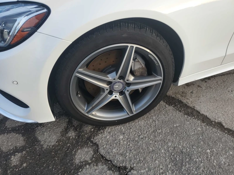 Mercedes-Benz C 300 * 4dr Sdn 4MATIC * CARFAX * БЕЗ ПЪРВОНАЧАЛНА ВНОСК, снимка 7 - Автомобили и джипове - 52894604