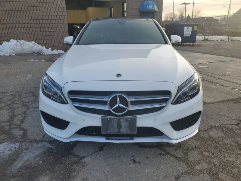 Mercedes-Benz C 300 * 4dr Sdn 4MATIC * CARFAX * БЕЗ ПЪРВОНАЧАЛНА ВНОСК, снимка 6 - Автомобили и джипове - 52894604