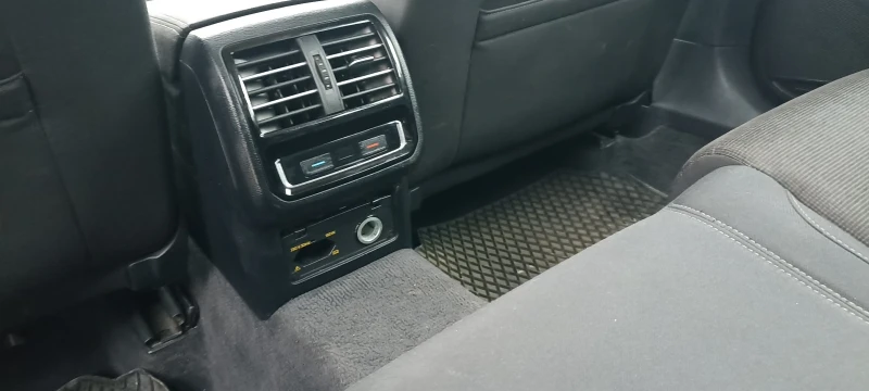 VW Passat 2.0TDI   150kc   DSG   360   парктроник камера, снимка 12 - Автомобили и джипове - 53305777