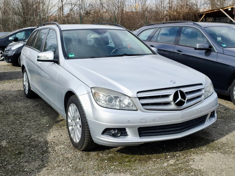 Mercedes-Benz C 180 i Kompressor, снимка 3 - Автомобили и джипове - 53474582