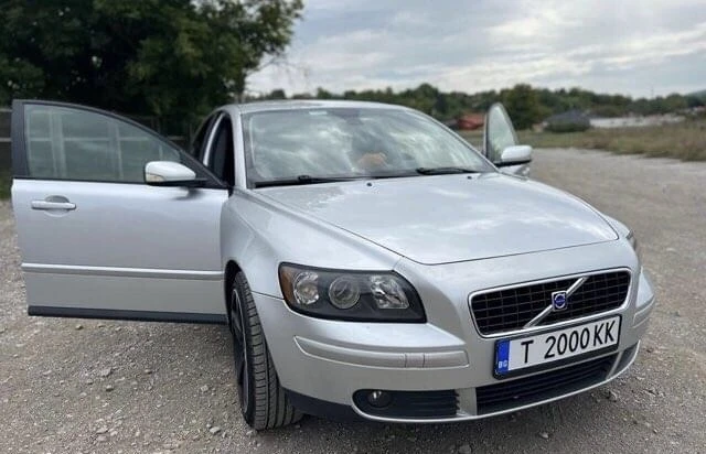 Volvo S40, снимка 1 - Автомобили и джипове - 49532182