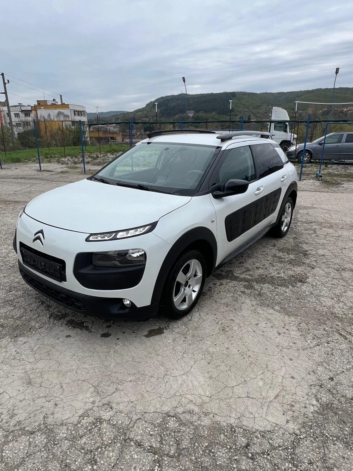Citroen C4 Cactus 1.2i автоматик , снимка 1