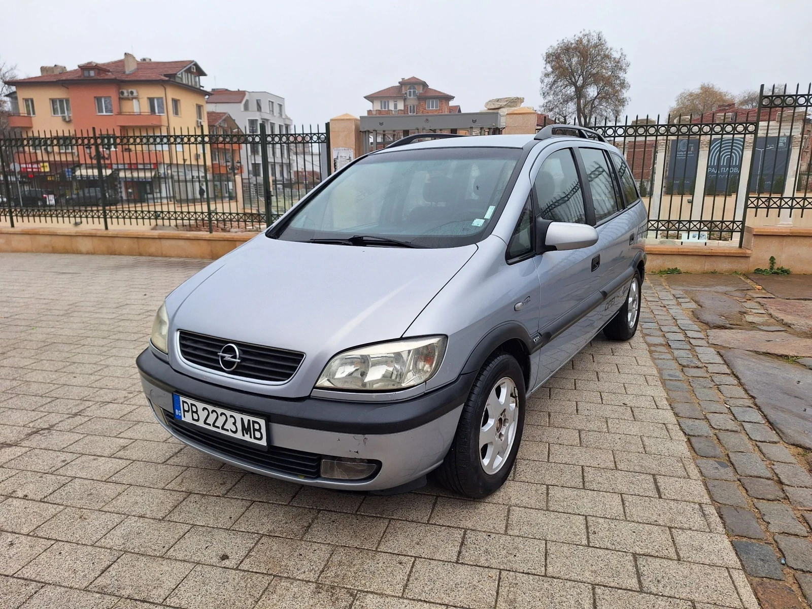 Opel Zafira 1.8 бензин със газов инжекцион , снимка 1