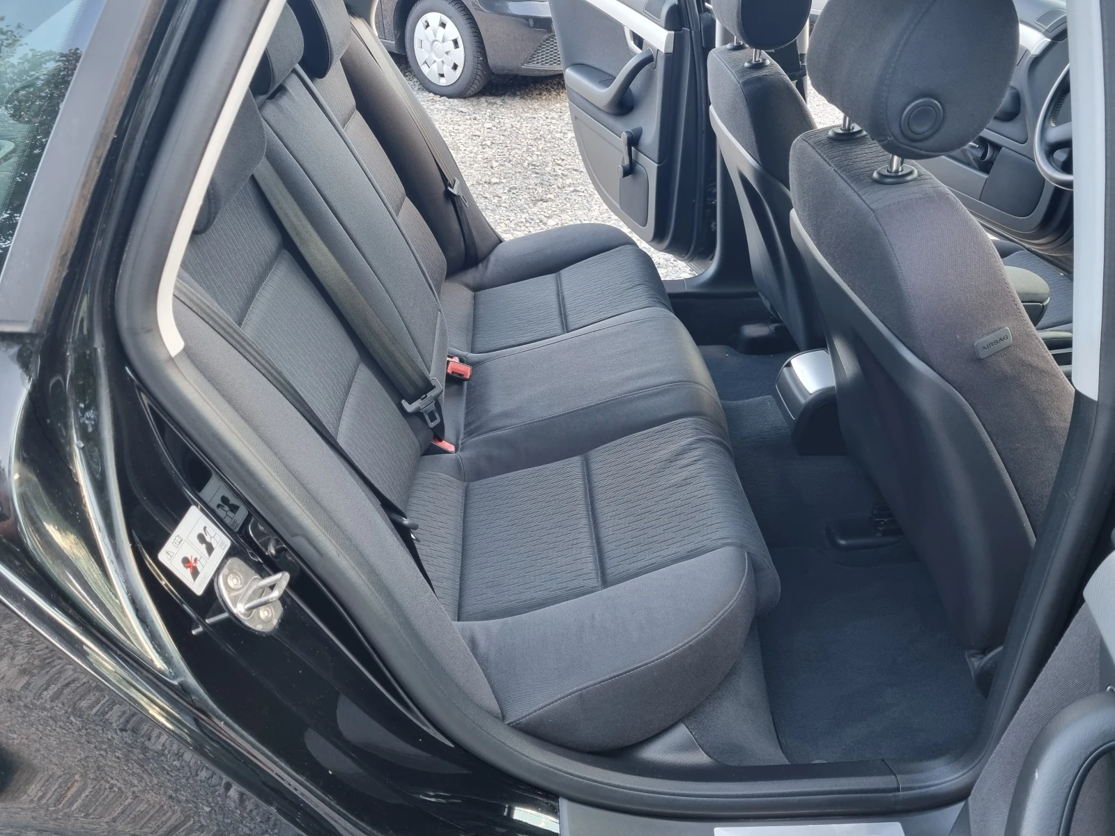 Audi A4 1.9TDI 116.  | Mobile.bg   11