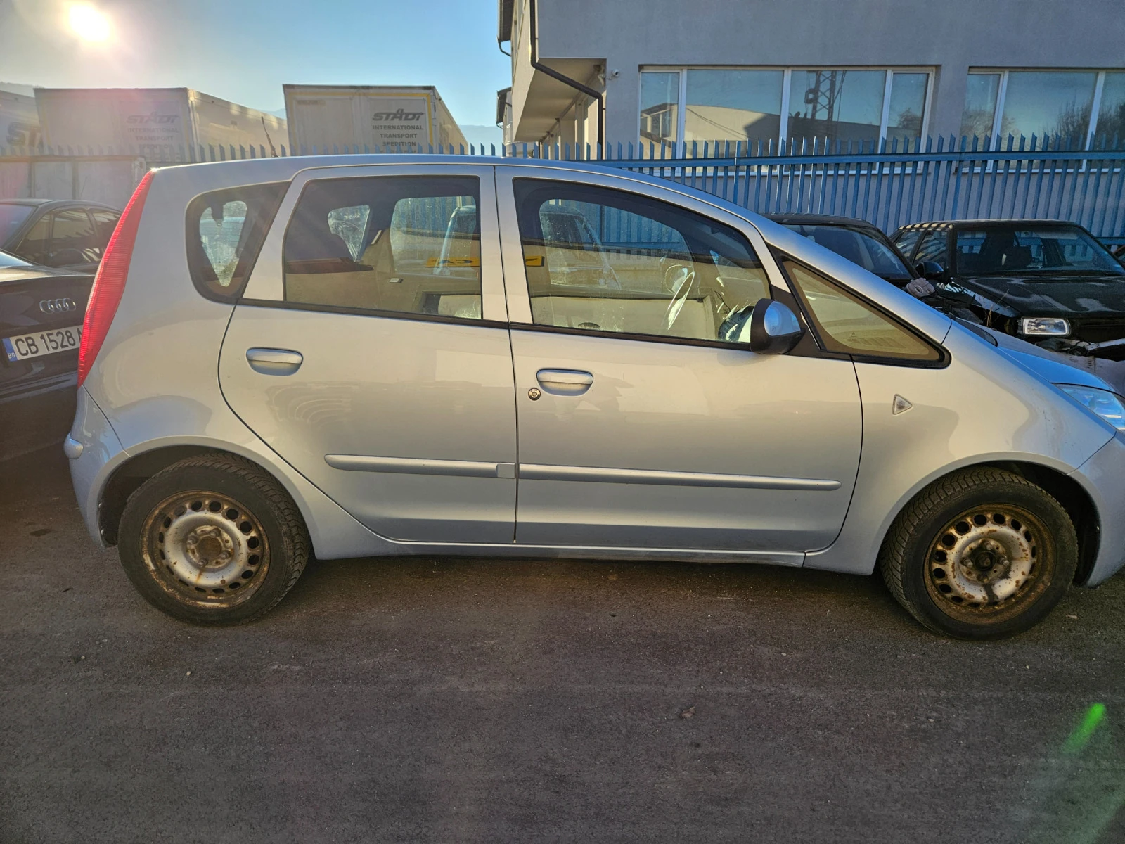 Mitsubishi Colt 1.5i нов внос  - изображение 6