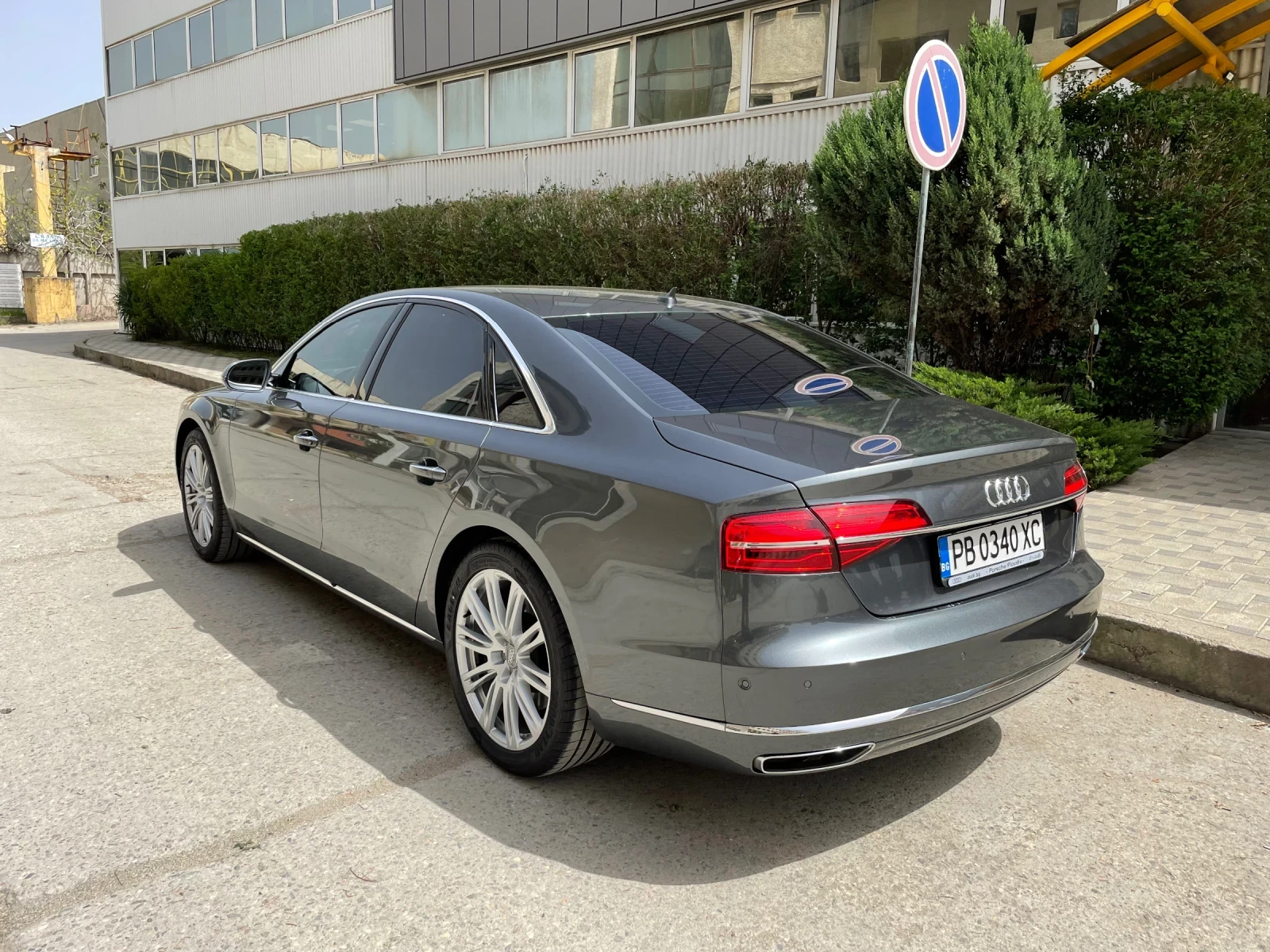 Audi A8 4.2 TDI - изображение 5