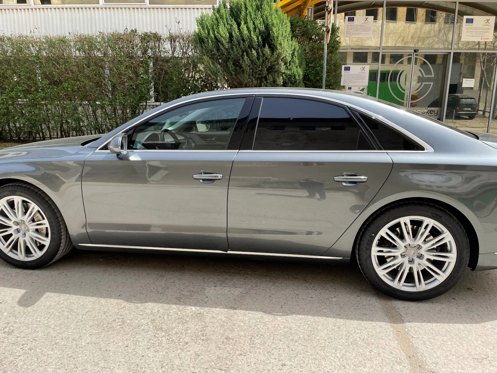 Audi A8 4.2 TDI - изображение 6