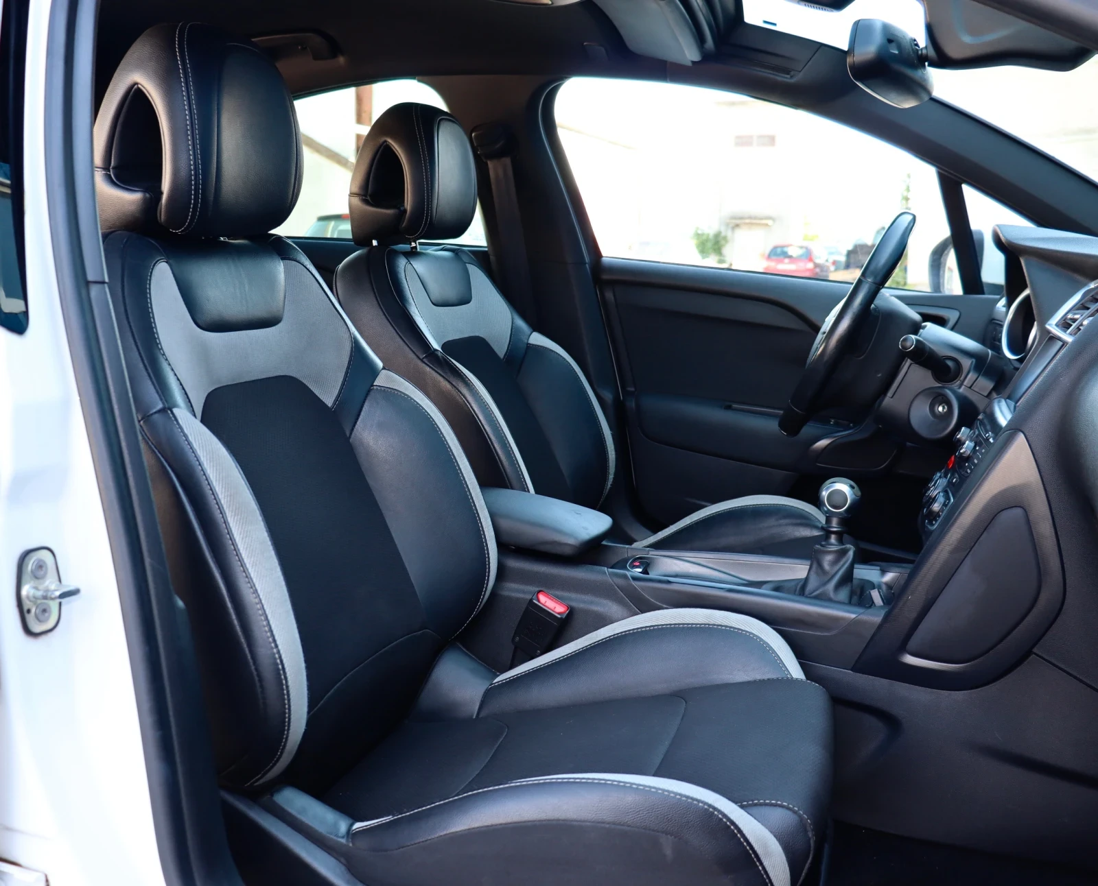 Citroen DS4 1.6 E-HDI - изображение 7